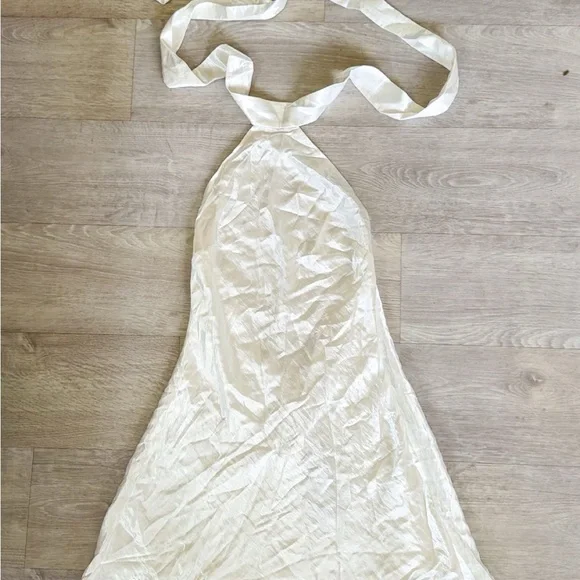 Meshki Carla Bow Halter Mini Dress – White - Picture 4 of 6